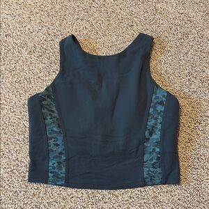 Athleta Green Sleeveless Fitted Crop Tank Top/ Sports Bra